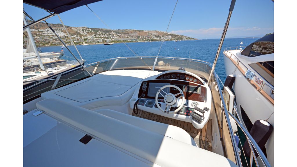 Sunseeker Manhattan 60 For Sale (22)