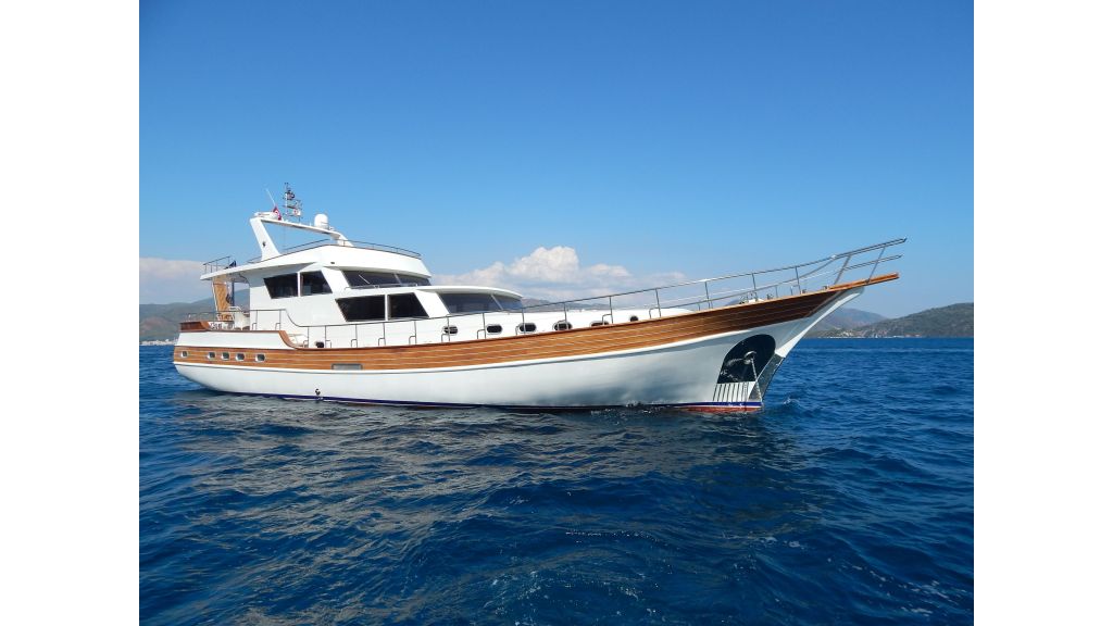 3 Cabins Luxury Transom Gulet (1) - master