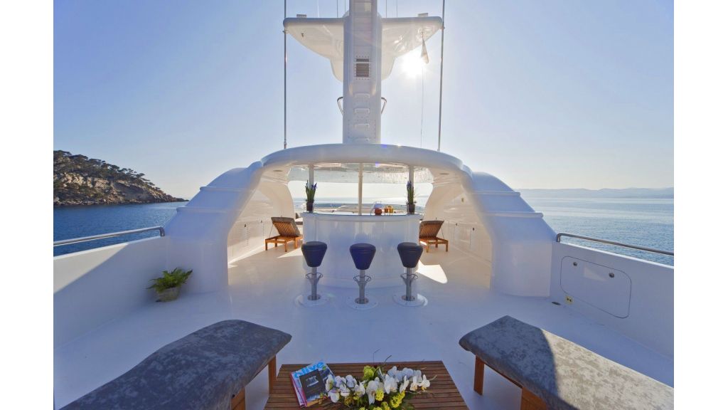 Luxury 50m Aluminum Yacht (11)