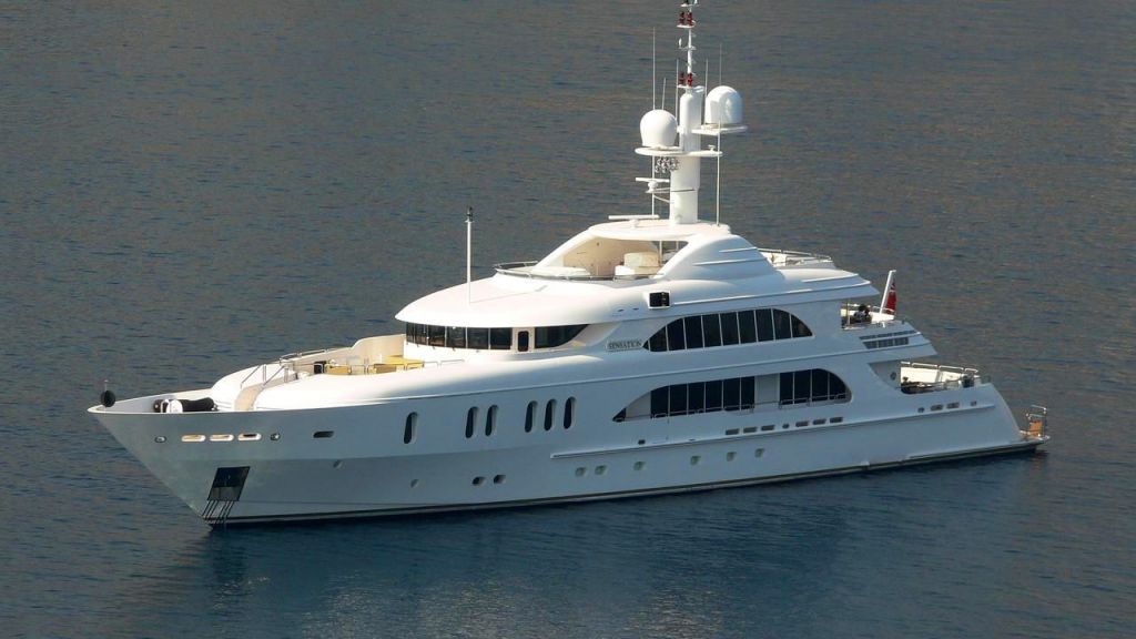 Luxury 50m Aluminum Yacht (7)