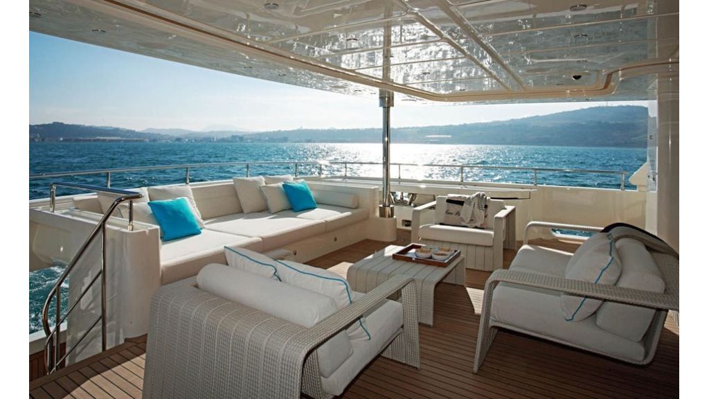 Luxury Yacht Rubeccan (33)