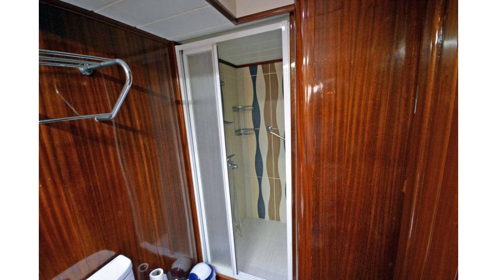 5 Cabins Transom Gulet (40)