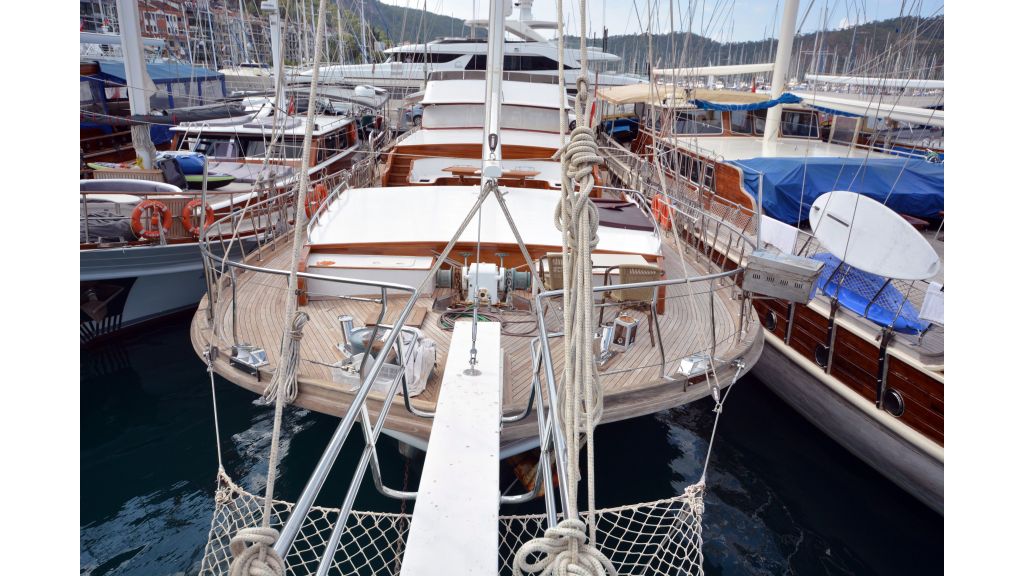 5 Cabins Transom Gulet (7)