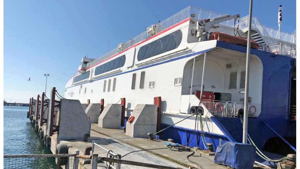 Fast Catamaran Ferry (22)