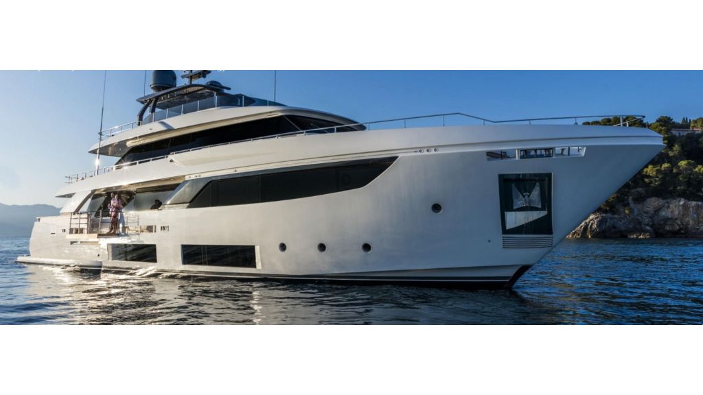 Ferretti Navetta 33m Motor Yacht (2)