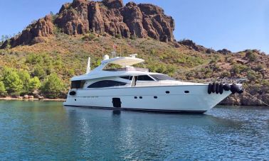 Ferretti 830 For Charter