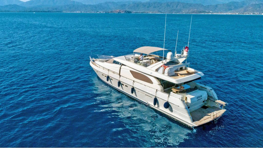 Hurrem Luxury Motor Yacht (7)