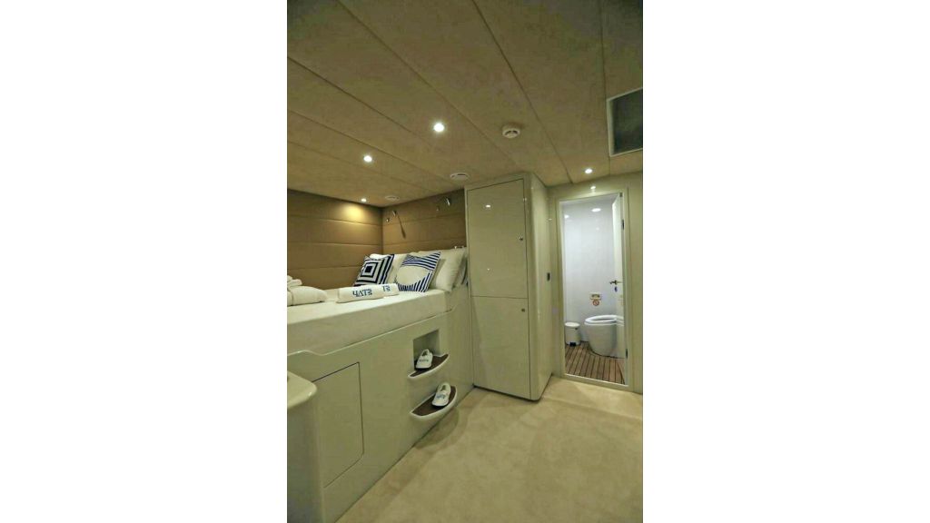 Klas luxury power catamaran (20)