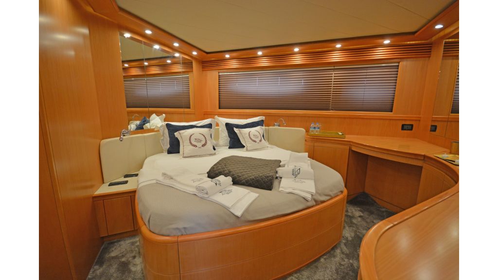 Pershing 88 For Sale (15)