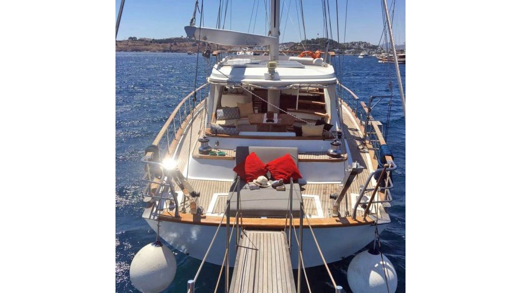 28m Sailing Yacht (21)