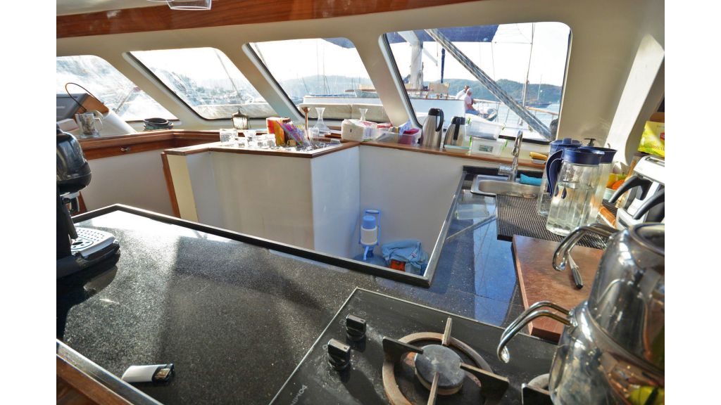 sailing yacht for sale (14)
