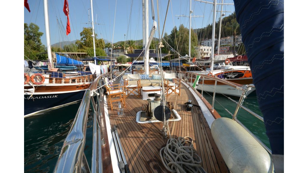 sailing yacht for sale (25)