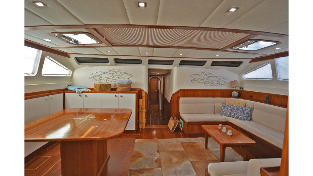 sailing yacht for sale saloon (2)
