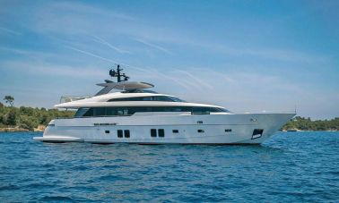 Sanlorenzo SL96 motor yacht