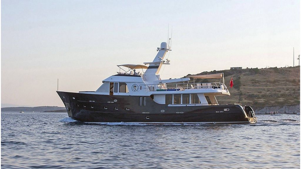 23m Explorer Yacht (3)