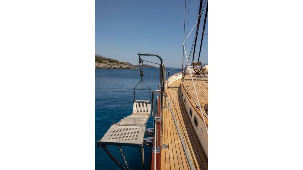 Laminated Sailing Yacht (29)