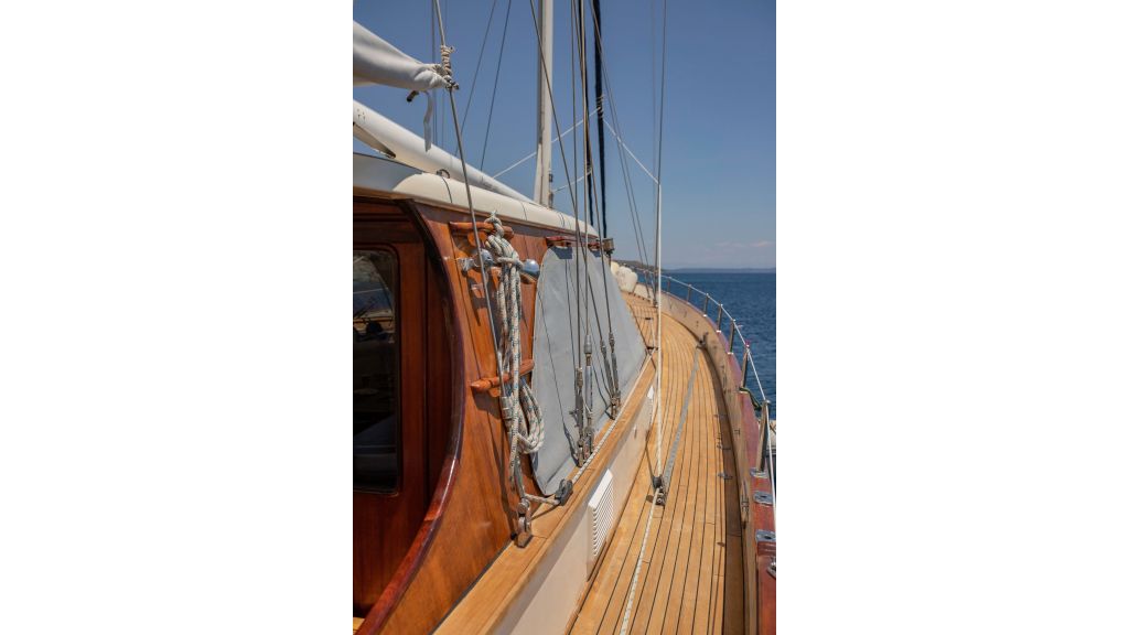 Laminated Sailing Yacht (36)