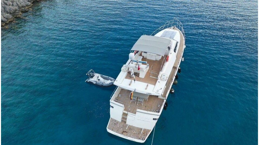 Technema 70 ft Motor Yacht (2)