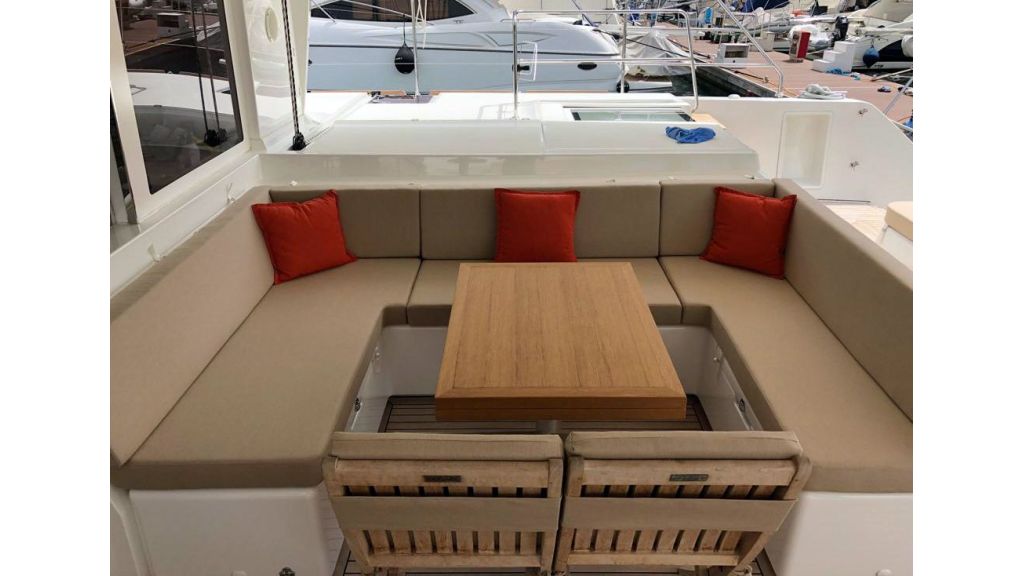 Lagoon 56 for sale (23)