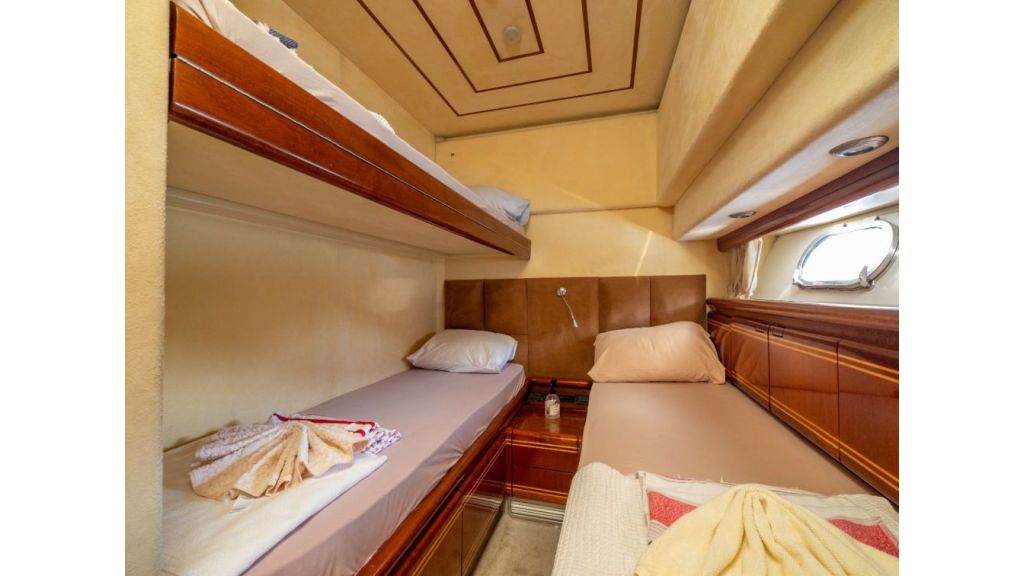 my-mio-amore-yacht-charter (17)