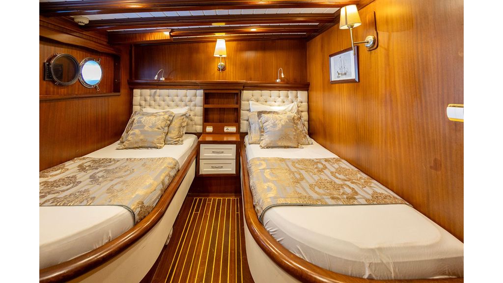 Gulet A. Candan(015)