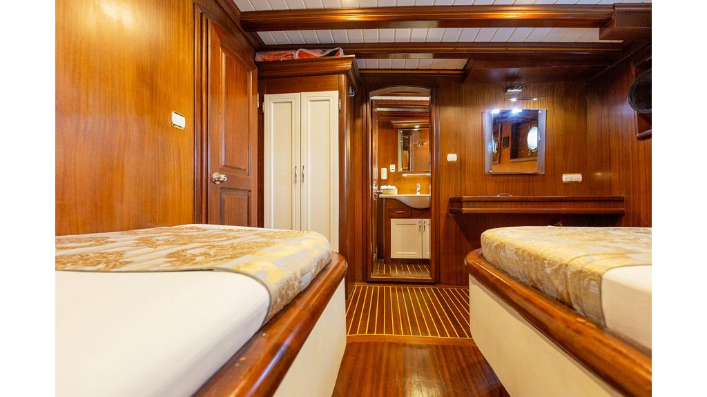 Gulet A. Candan(016)