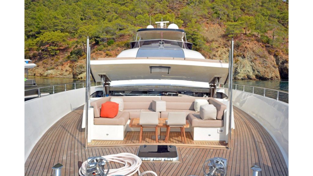 32m Motor Yacht (41)