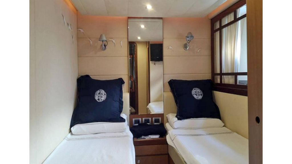 ferretti 731 (27)