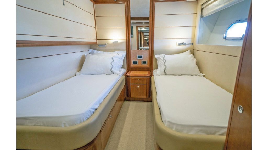 Ferretti 881 2 (19)