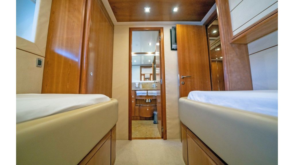 Ferretti 881 2 (20)