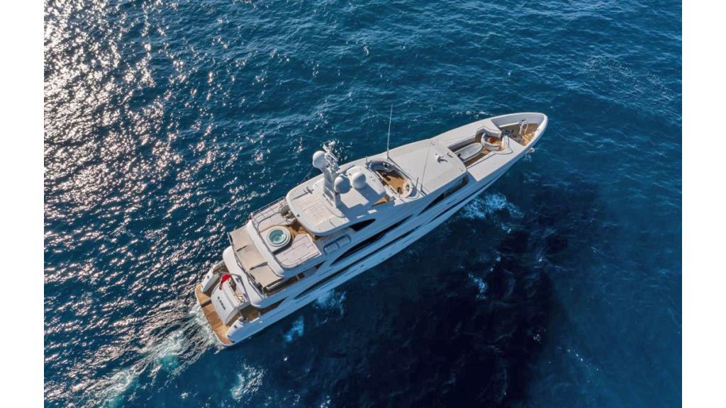 50m Displacement Motor Yacht (1)