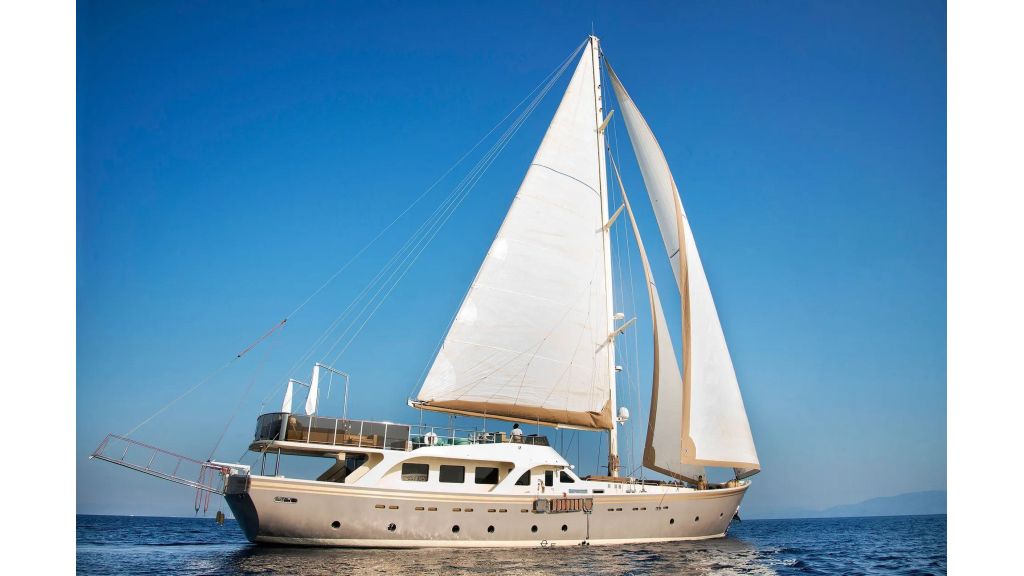 33m Steel Sailing Yacht (706)