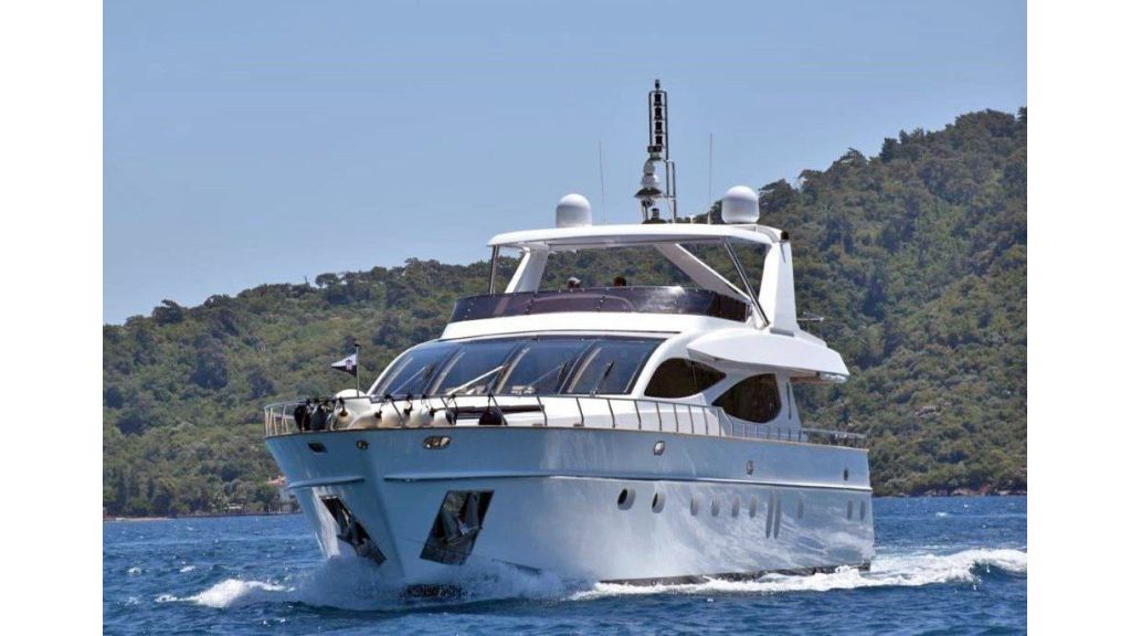 27m GRP Motor Yacht (1)