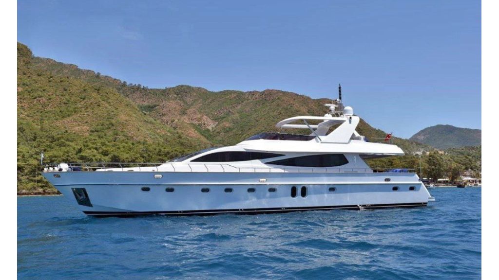 27m GRP Motor Yacht (3)