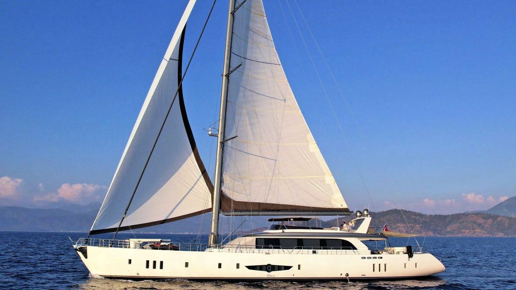 New Style Sailing Yacht (17)