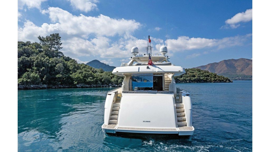 Ferretti 810 (20)