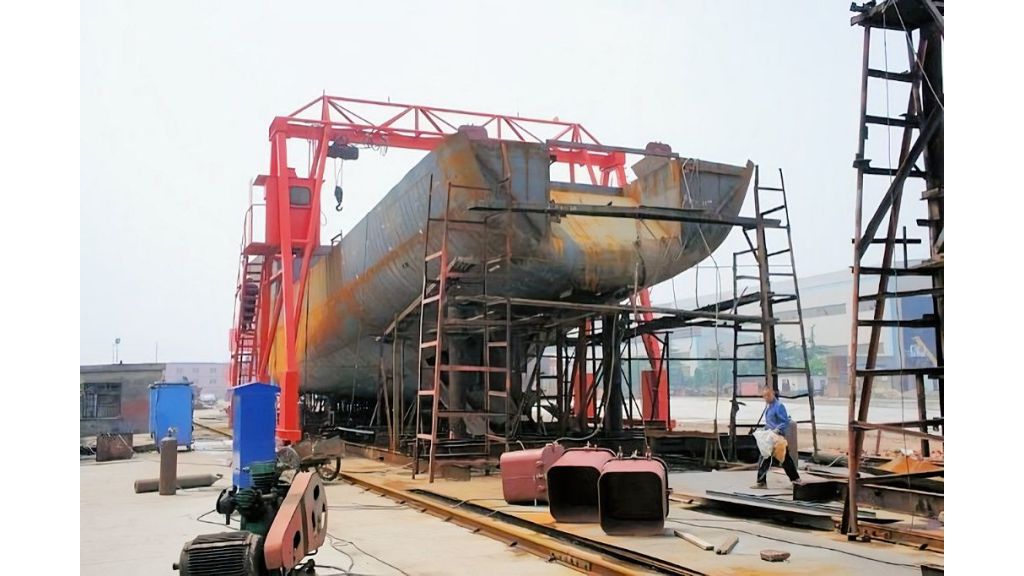 Steel Hull Fishing Trawler (21)