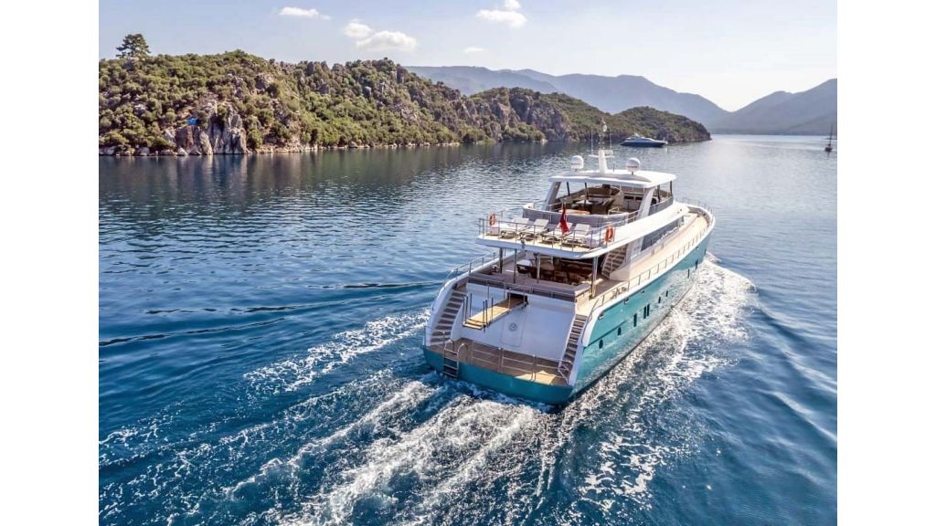 40m Motor Yacht (03)