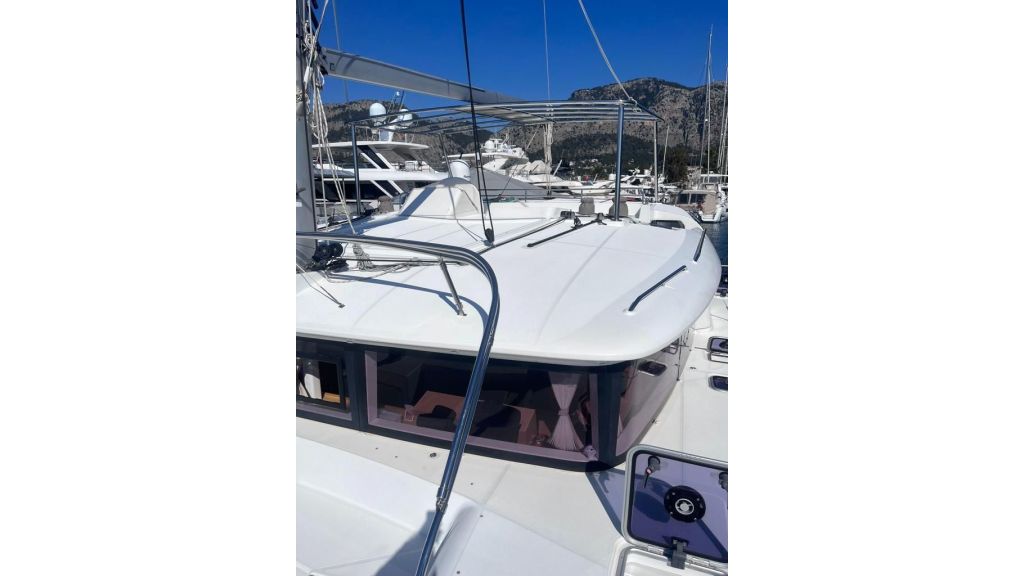 Lagoon 45f Catamaran (03)