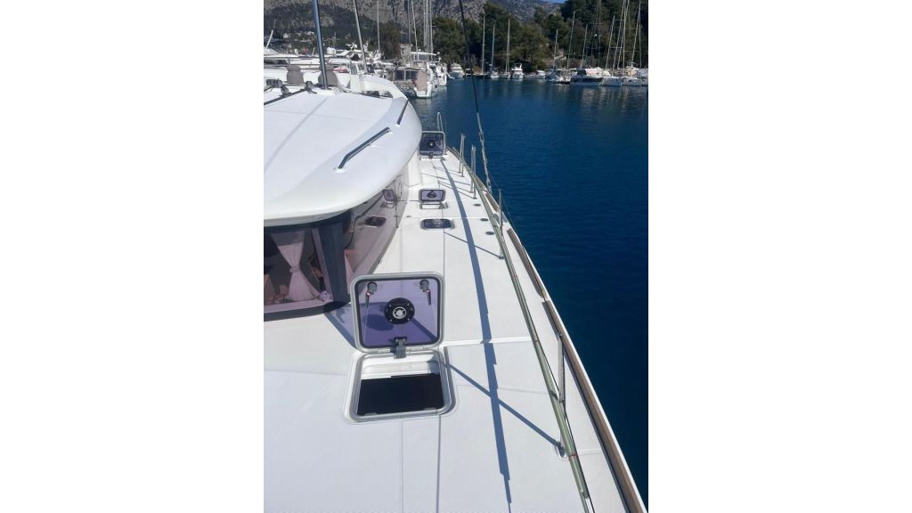 Lagoon 45f Catamaran (04)