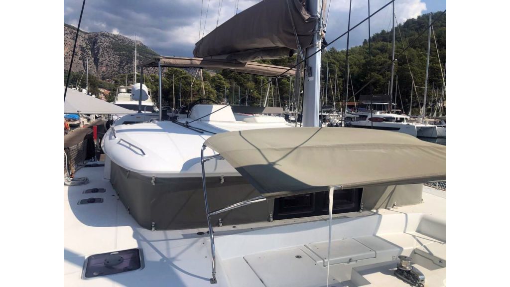 Lagoon 45f Catamaran (11)