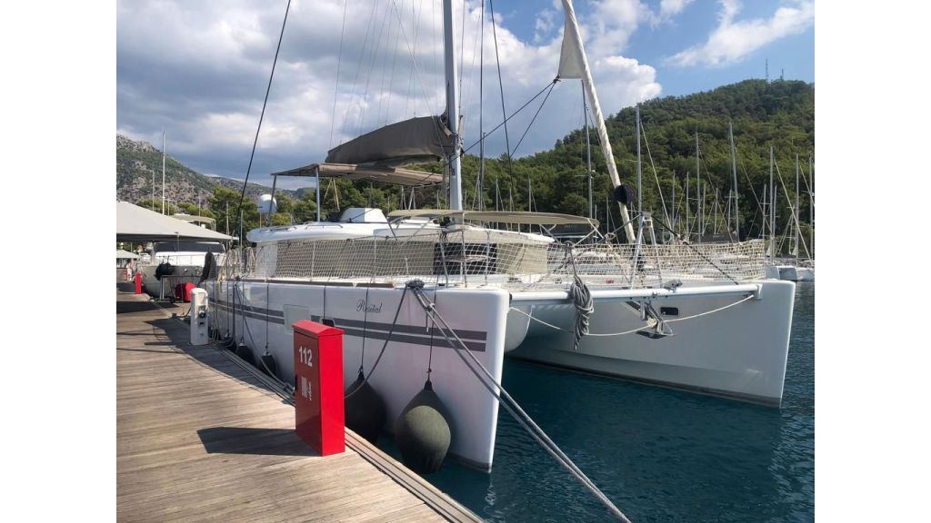 Lagoon 45f Catamaran (13)