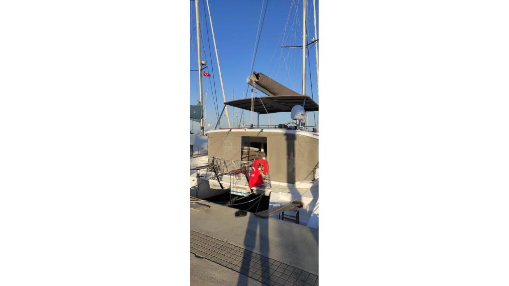 Lagoon 45f Catamaran (16)