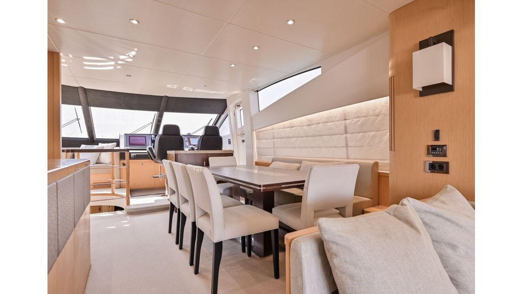 Sunseeker 75 Motor Yacht (9)