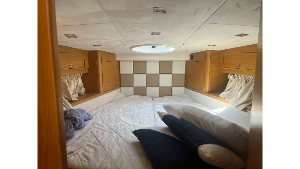 Galeon 340 Fly (02)