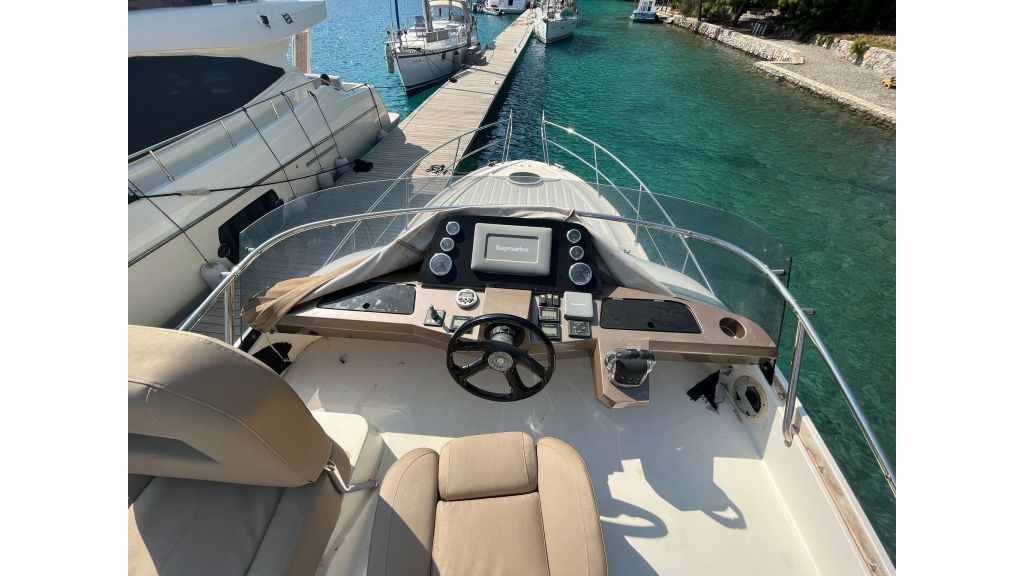 Galeon 340 Fly (13)