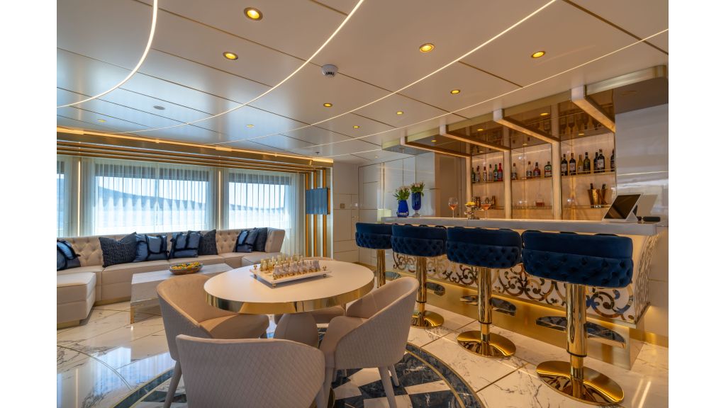 Leona Super Yacht (003)