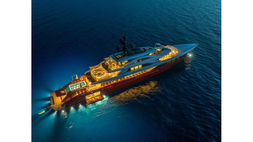 Leona Super Yacht (005) master