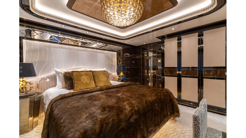 Leona Super Yacht (015)