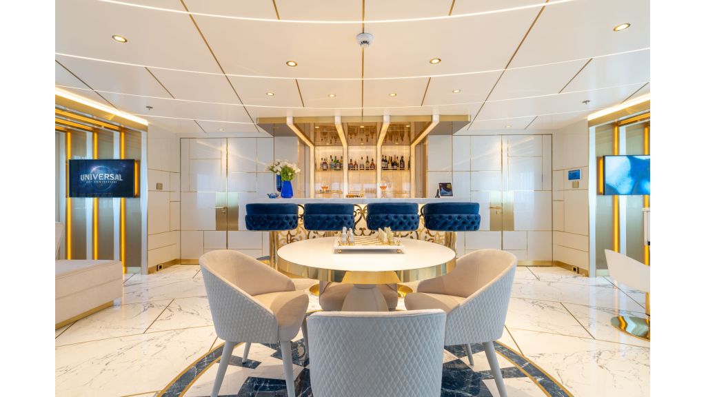 Leona Super Yacht (042)